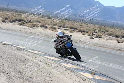 media/Dec-01-2025-Moto Forza (Mon) [[2daa91e15f]]/3-Beginner Group/Session 3 (Turn 16 Inside)/